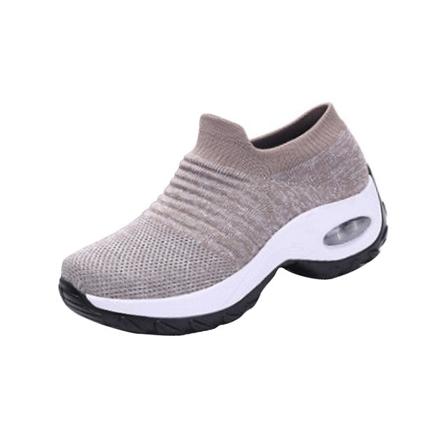 Women Sneakers Fashion Breathable Mesh Casual Shoes Platform Sneakers Men Platform Slip-On Sneakers Walking Running Shoes