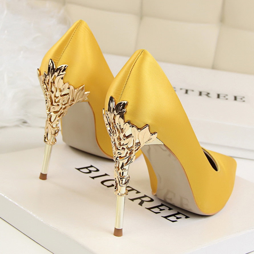 Metal Carved Thin Heel High Heels Pumps Shoes 2018 Sexy Pointed Toe Shoes Fashion Candy Colors Wedding Shoes